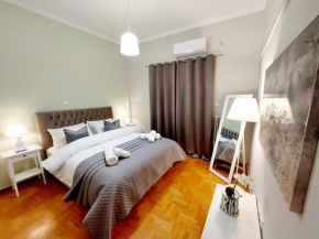 Sweet & Cozy apartment 3' from Ilioupolis' metro!